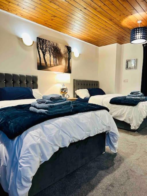 Modern 2 Bedroom Apt Derby City Kültér fotó