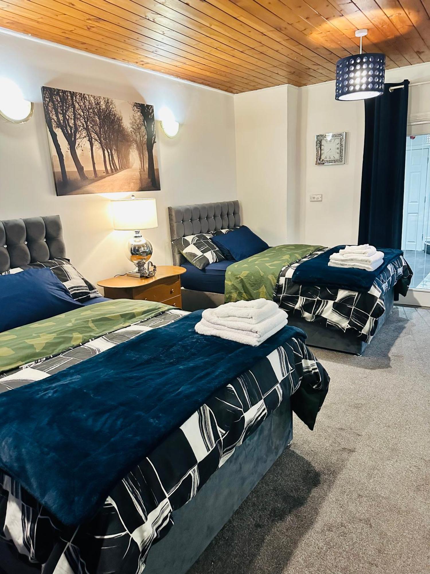 Modern 2 Bedroom Apt Derby City Kültér fotó