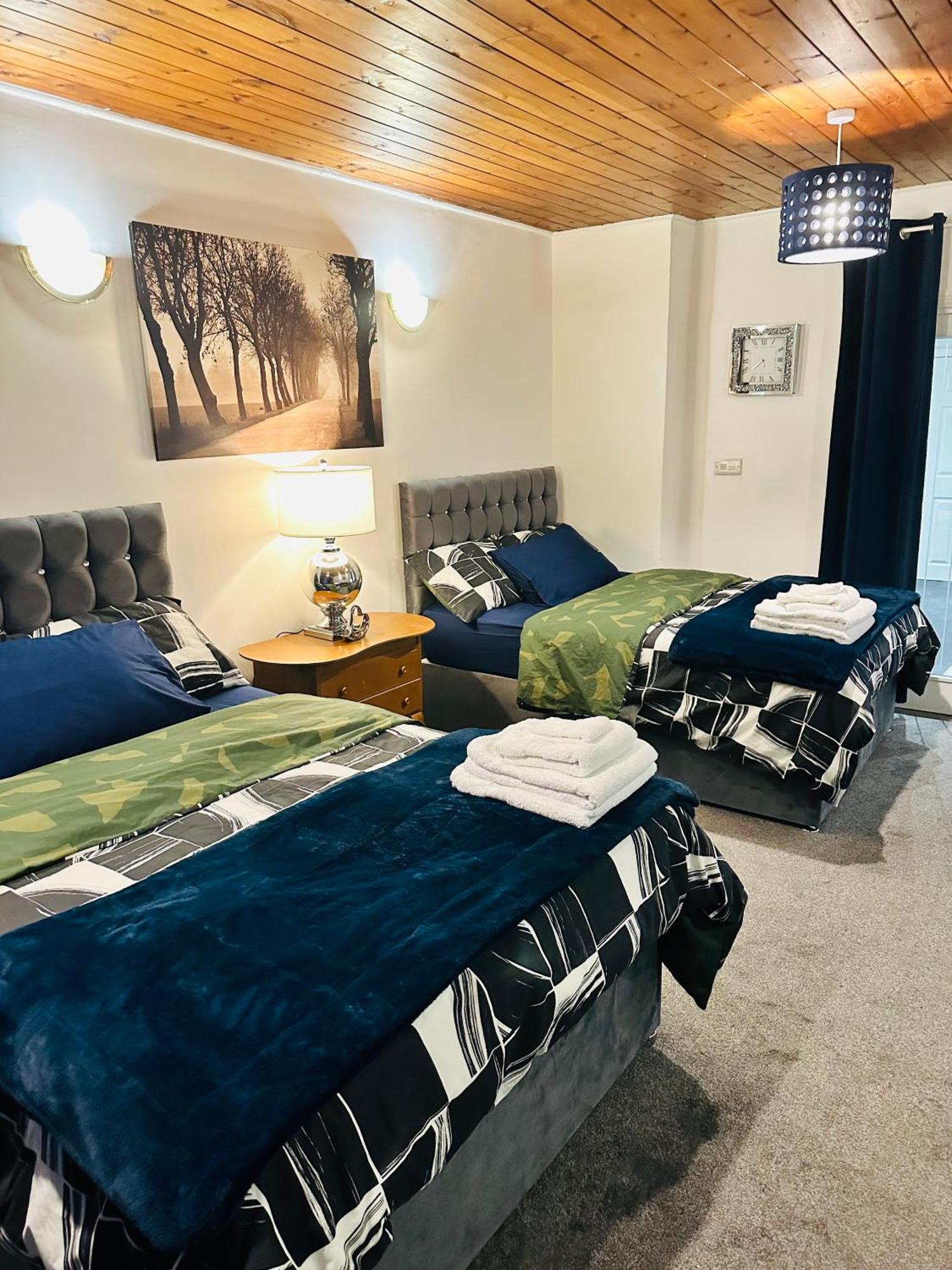 Modern 2 Bedroom Apt Derby City Kültér fotó